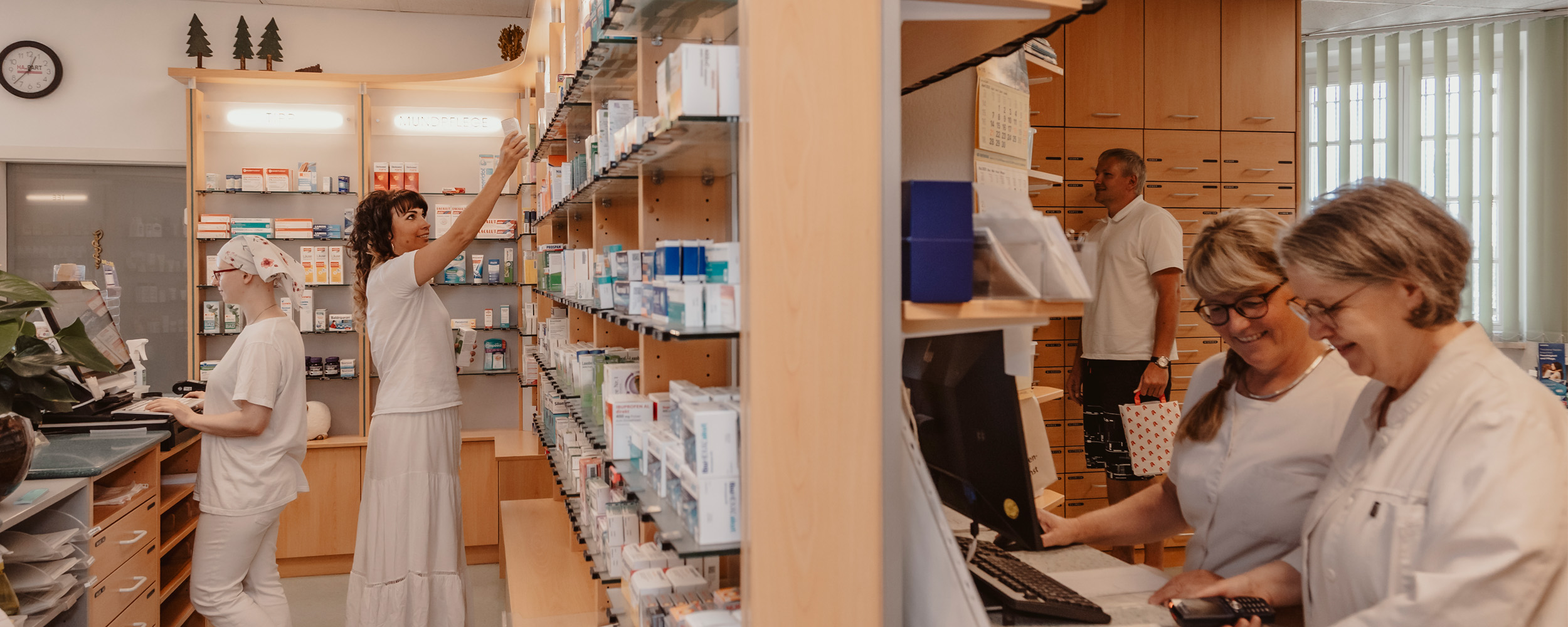 Kundenberatung21 Alle Mitarbeiter Äskulap Apotheke